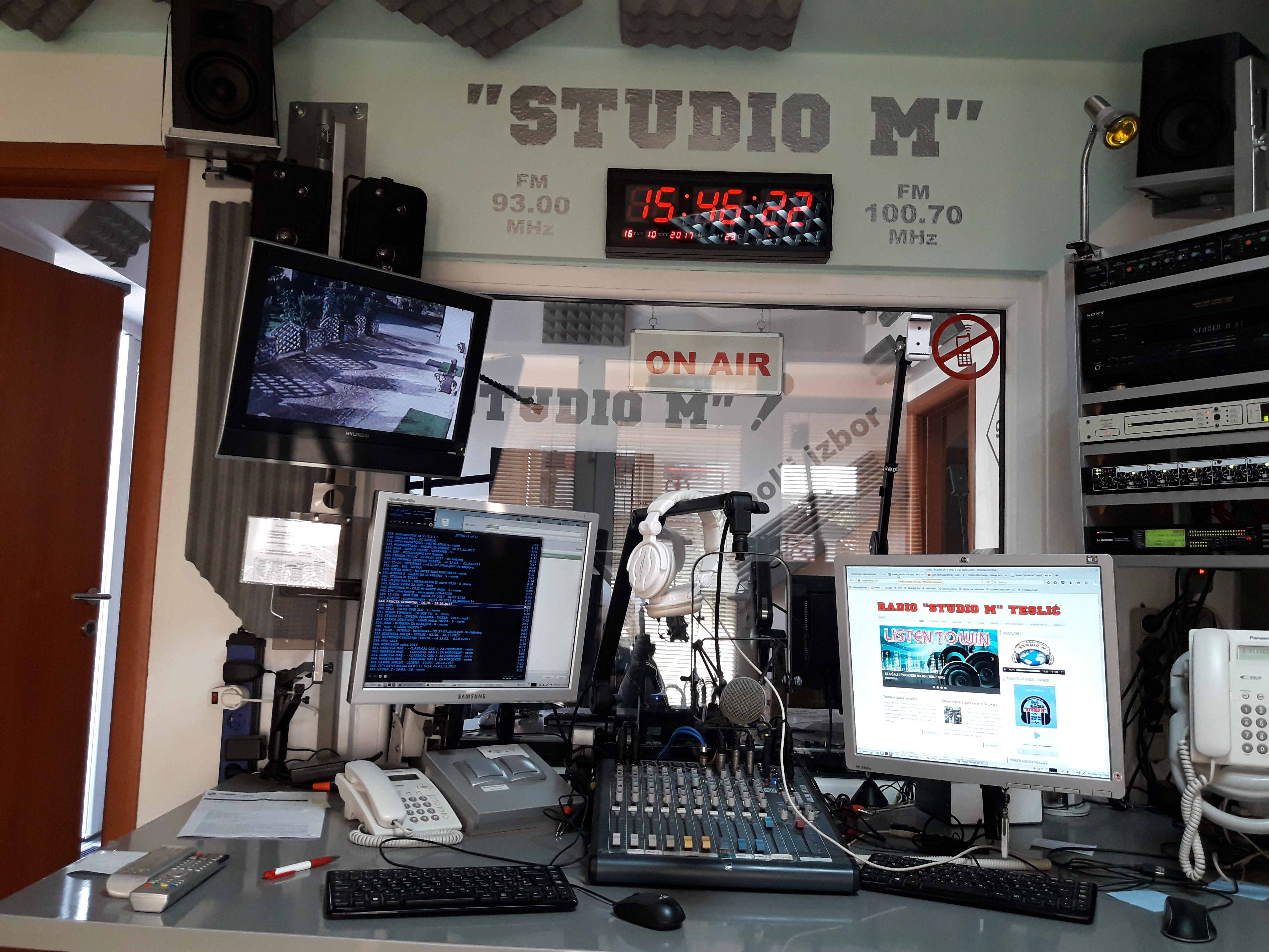 Radio "STUDIO M" — studio